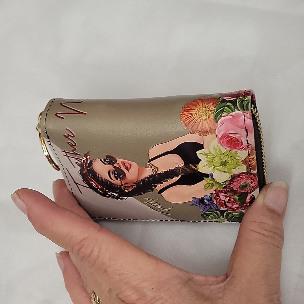 Nicole Lee credit card holder. New design. - Picture 4 of 10